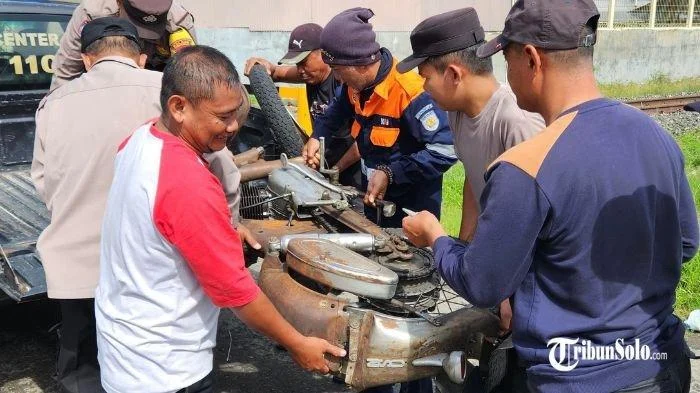 Motor Emak-emak Tertemper KA Batara Kresna di CFD Solo, Dua Korban Terlempar