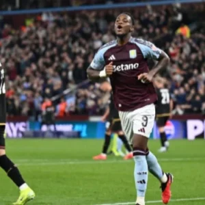 Ollie Watkins Bikin Aston Villa Menang Telak 3-1, Bologna Tersungkur di Renato Dall'Ara!