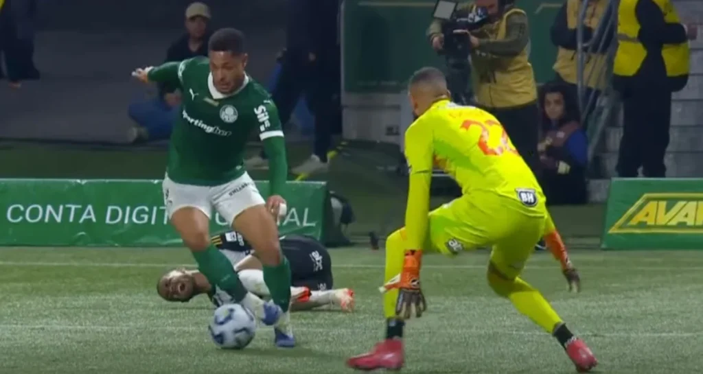 Palmeiras Memimpin Klasemen: Kemenangan Tipis 1-0 Atas Athletico-PR di Allianz Parque Palmeiras Memimpin Klasemen: Kemenangan Tipis 1-0 Atas Athletico-PR di Allianz Parque