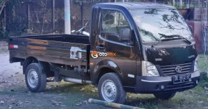 Pikap Impor India Tiba di Wonogiri, Terparkir Lama Karena KDMP Belum Siap – Apa Dampaknya?