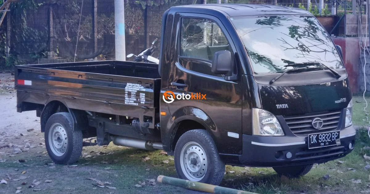 Pikap Impor India Tiba di Wonogiri, Terparkir Lama Karena KDMP Belum Siap – Apa Dampaknya?