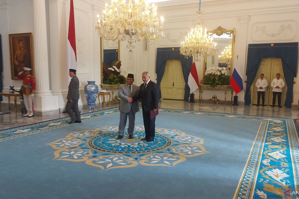 Prabowo Sambut Dasco di Istana Merdeka: Laporan Strategis Politik, Keamanan, dan Ekonomi Pasca Kunjungan Luar Negeri