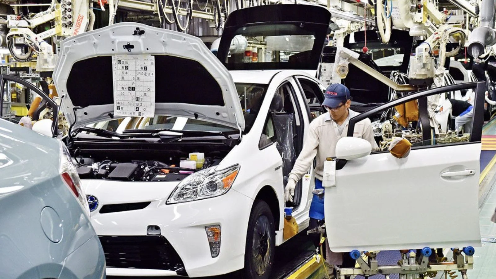 Raksasa Otomotif Global Guncang Industri: Toyota, Honda, dan Ford Gelisah Hadapi Kecepatan Produksi China
