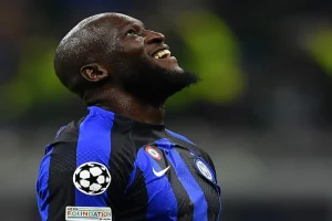 Romelu Lukaku di Persimpangan Karier: Dari Manchester United ke Napoli, Kontroversi dan Transformasi Pribadi