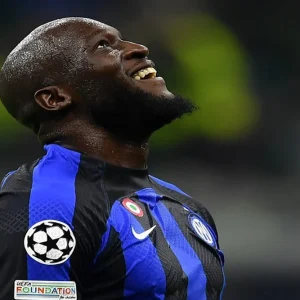 Romelu Lukaku di Persimpangan Karier: Dari Manchester United ke Napoli, Kontroversi dan Transformasi Pribadi