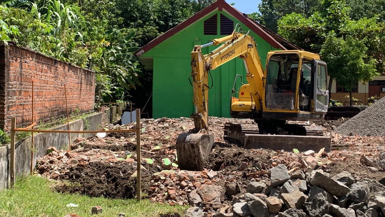 Ruang Perpustakaan SDN Tlogo Dibongkar demi Koperasi Merah Putih: Dampak Besar pada Pendidikan