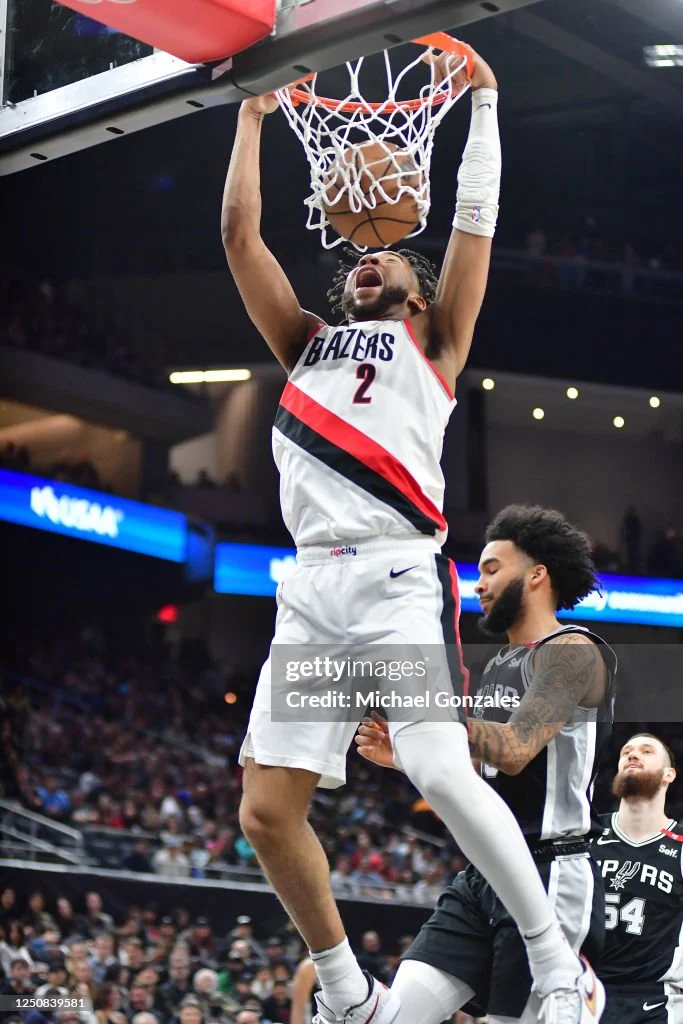 San Antonio Spurs Guncang Playoff: Kemenangan Telak 111-98 atas Portland Trail Blazers