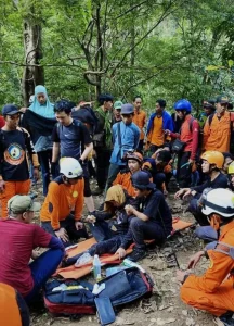 Santriwati Hilang 3 Bulan Ditemukan di Surabaya: Misteri Perjalanan Panjang dari Depok hingga Tanjung Perak