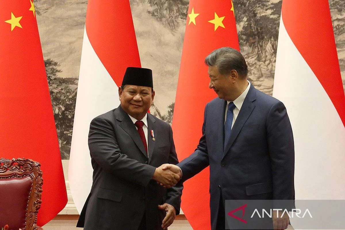 Satellit AI China Diduga Bantu Iran Serang Pasukan AS, Sementara Prabowo Peringatkan Ancaman Digital Global