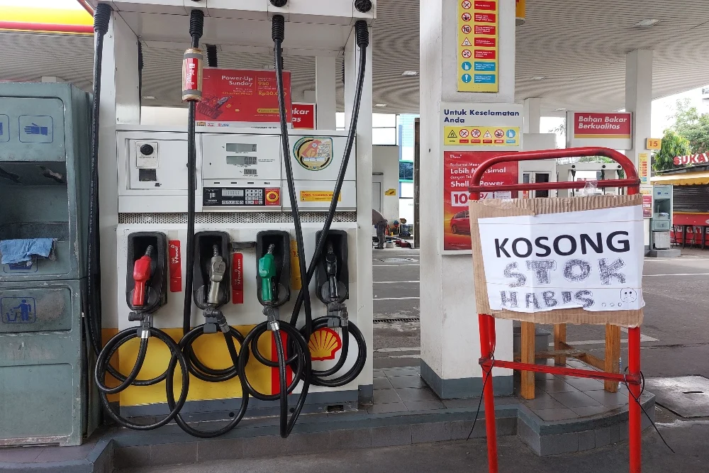 Shell Indonesia Hadapi SPBU Sepi, Stok BBM Kosong, dan Perombakan Kepemimpinan di Tengah Krisis