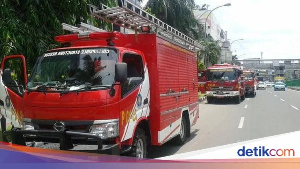 Skandal Debt Collector Pinjol: Ambulans dan Damkar Dijebak, Layanan Darurat Terancam Skandal Debt Collector Pinjol: Ambulans dan Damkar Dijebak, Layanan Darurat Terancam