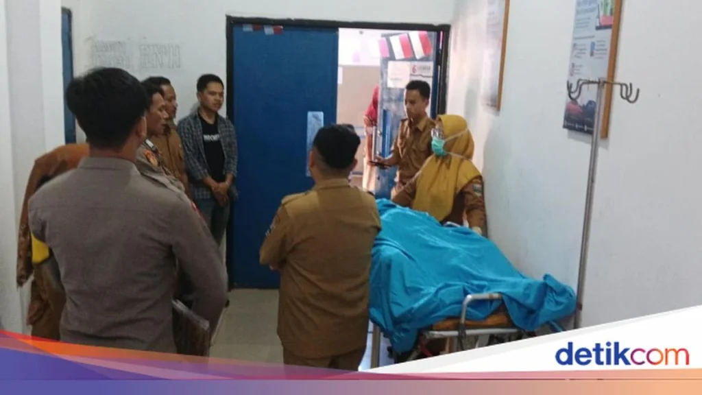 Tragedi di SMPN 2 Sumberlawang: Siswa Rajin Tewas Usai Ejekan Teman Sekolah Tragedi di SMPN 2 Sumberlawang: Siswa Rajin Tewas Usai Ejekan Teman Sekolah