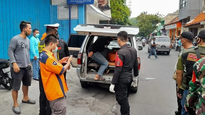 Tragedi Mengguncang Surabaya: Kakek 4 Cucu Tewas Usai Cekcok di Jalan Pragoto, Motif Asmara Diduga