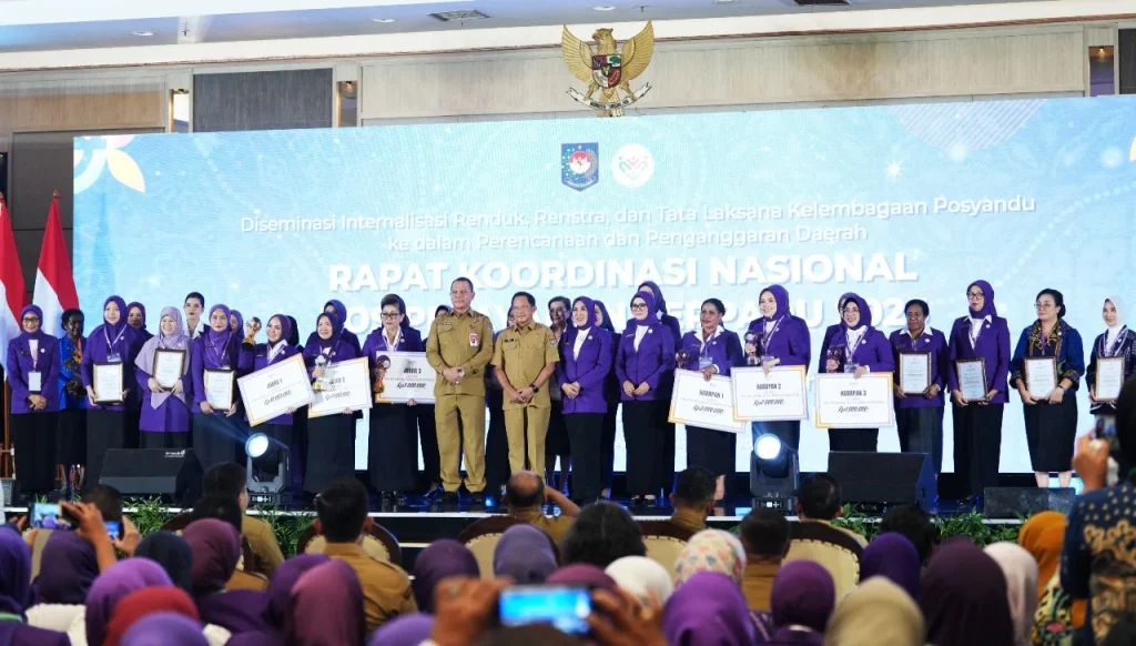 Transformasi Layanan Posyandu di Hari Posyandu Nasional 2026: Dari Natuna ke Tual, Kader Jadi Pahlawan Kesehatan Transformasi Layanan Posyandu di Hari Posyandu Nasional 2026: Dari Natuna ke Tual, Kader Jadi Pahlawan Kesehatan