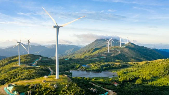 Wisata Alam Kazakhstan Melejit: Turis Membludak, Energi Hijau Tumbuh, dan Tantangan Politik Energi