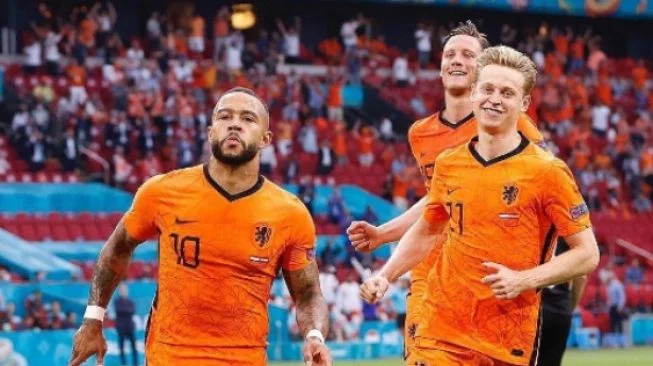 Ajax Berjuang di Piala Dunia: Masa Depan Weghorst Terancam dan Kontrak Baru Pemain Muda