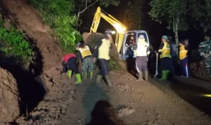 Debt Collector Membuat Jalan Sitik: Kisah Keluarga dari Temanggung yang Dicegat di Semarang