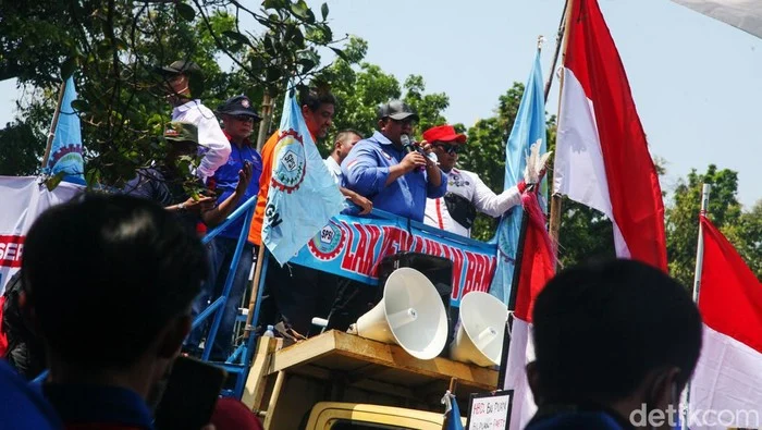 Demo Buruh Indomaret: Tuntut Upah Lembur dan Tolak Kebijakan Baru