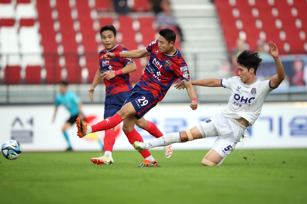 FC Anyang Siap Menggebrak Musim Baru dengan Rekrutmen Bintang dan Strategi Taktik Canggih FC Anyang Siap Menggebrak Musim Baru dengan Rekrutmen Bintang dan Strategi Taktik Canggih