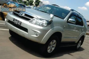 Harga Toyota Fortuner 2006 Turun Drastis, Kini Setara Agya, Buktikan SUV Mewah Masuk Kantong!