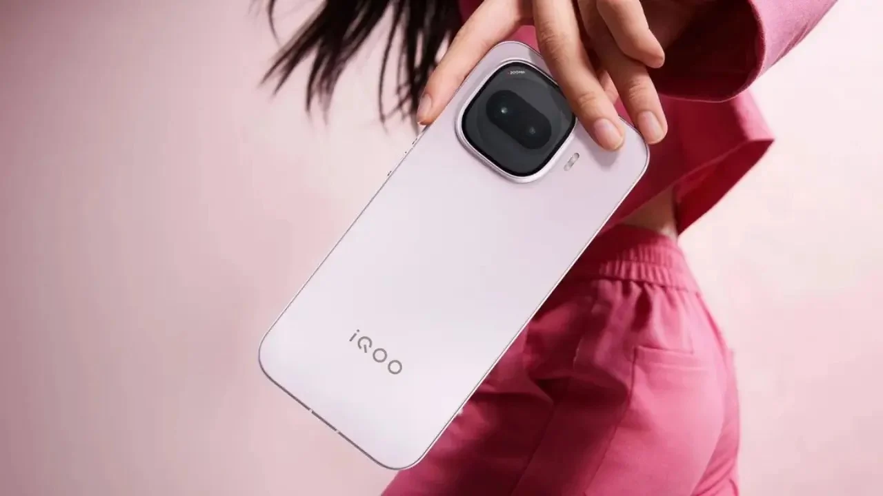 iQOO Z11 Meluncur di Indonesia: Smartphone dengan Baterai 9.020 mAh yang Memecahkan Rekor!