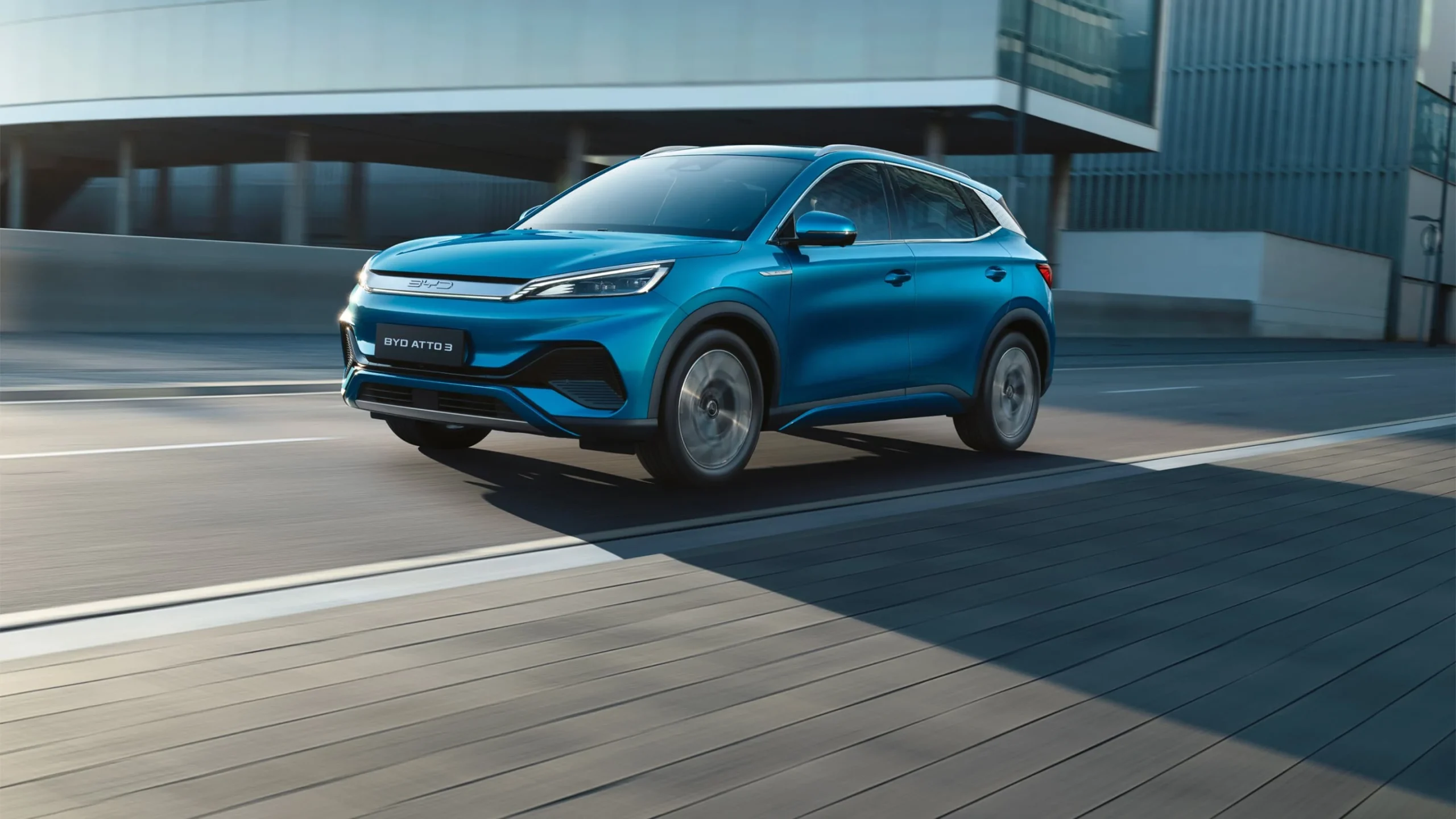 Lepas Luncurkan SUV Listrik E4: Bersaing Ketat dengan BYD Atto 3, Jarak Tempuh 500 Km!
