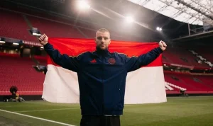 Maarten Paes Bawa Ajax ke Eropa, Kibarkan Bendera Indonesia di Tengah Drama Adu Penalti