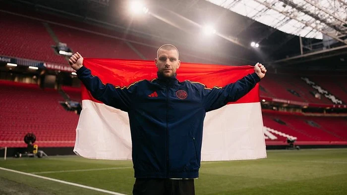 Maarten Paes Bawa Ajax ke Eropa, Kibarkan Bendera Indonesia di Tengah Drama Adu Penalti