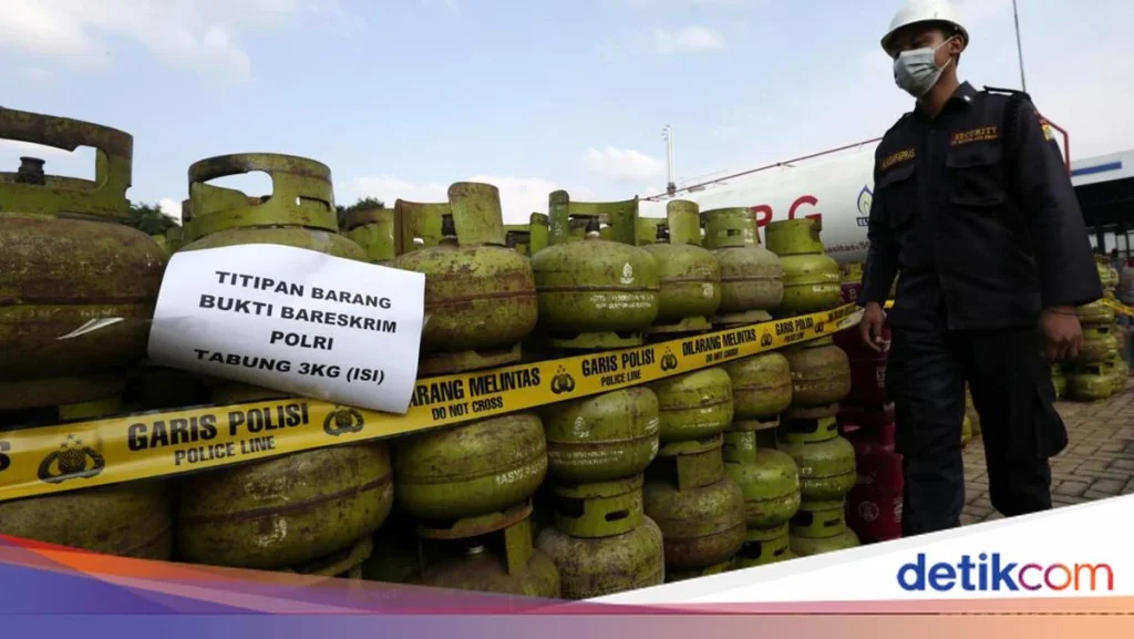 Operasi Besar Polri-TNI: Pengoplos LPG & BBM Subsidi Dihukum Pasal TPPU, Pelaku Dihancurkan Finansial! Operasi Besar Polri-TNI: Pengoplos LPG & BBM Subsidi Dihukum Pasal TPPU, Pelaku Dihancurkan Finansial!