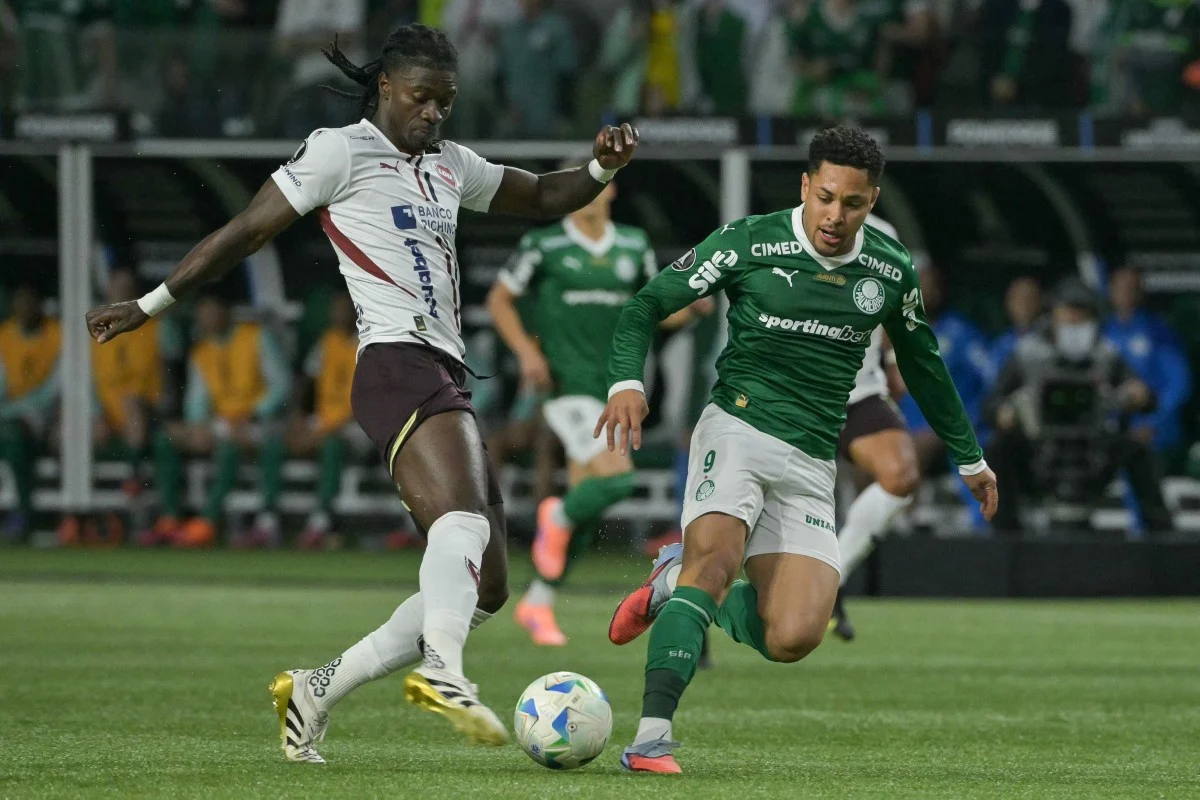 Palmeiras Menggila, Goleada 4-1 atas Junior Barranquilla Pastikan Tempat di 16 Besar Libertadores!