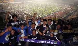 Persib Bandung Juara Hattrick Liga, Bobotoh Rayakan di Stadion Gelora Bandung Lautan Api