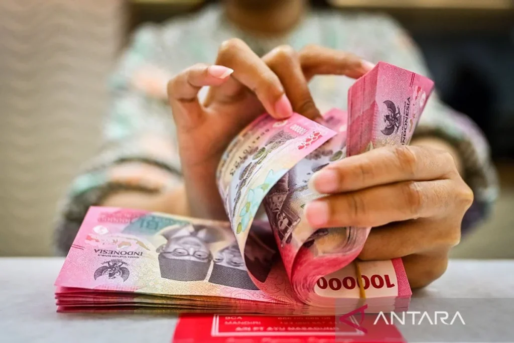 Rupiah Menguat, Tapi Daya Beli Masyarakat Melemah: Apa yang Terjadi?