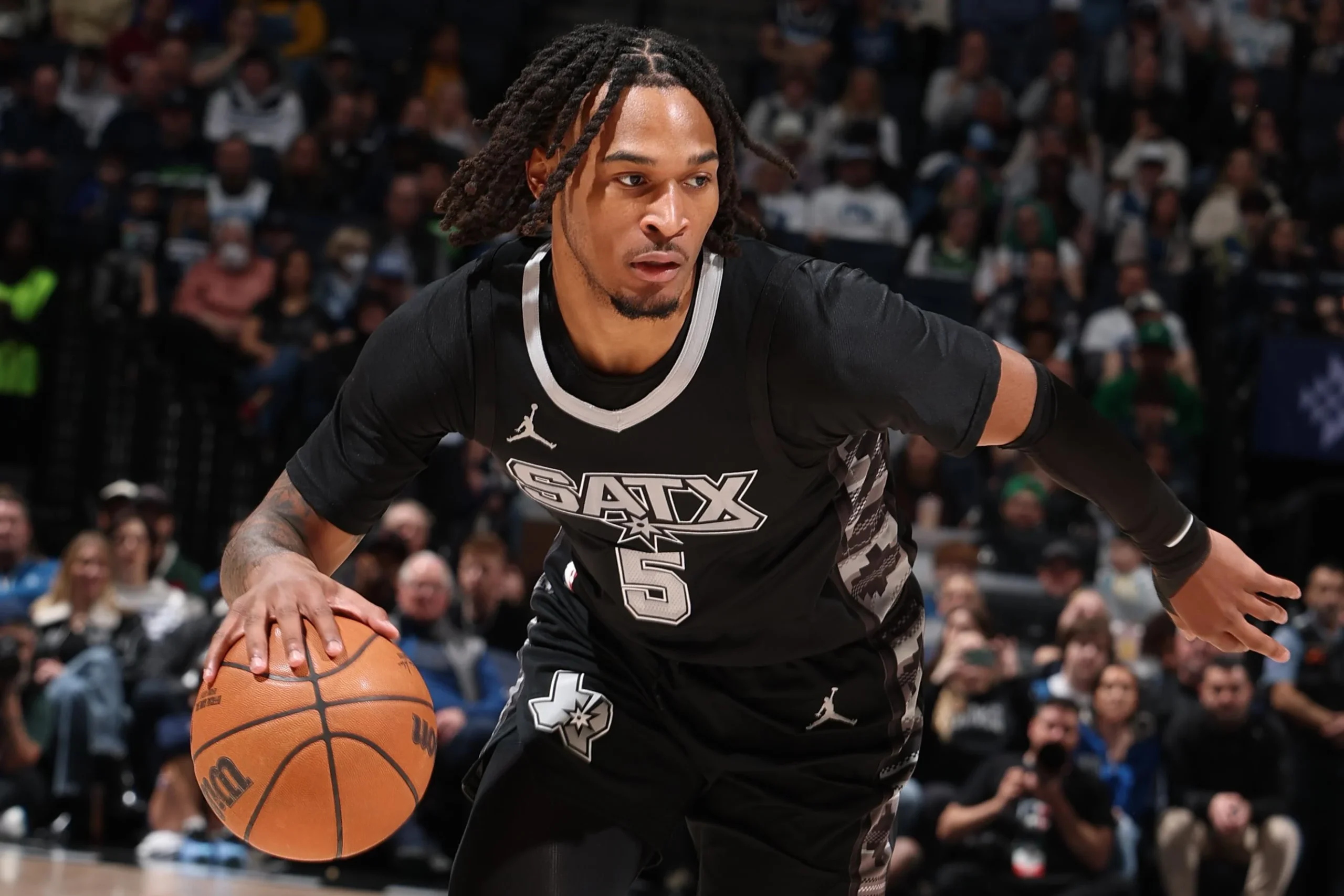 San Antonio Spurs Tertantang: Timberwolves Raih Kemenangan Dramatis di Game 1 dan Prediksi Odds Game 2