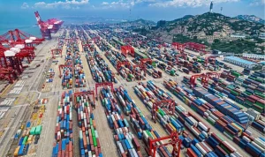 Shanghai Port: Pusat Lalu Lintas Ekonomi Dunia, Dari Kapal Kontainer Raksasa Hingga Smuggling