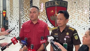 Skandal Pemerasan Kontraktor: Kepala Kejari Medan Ridwan Sujana Angsar Dituduh dalam Kasus Korupsi Besar