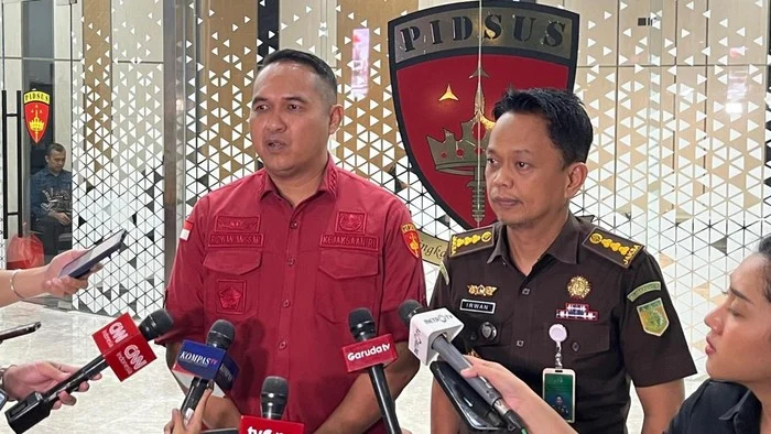 Skandal Pemerasan Kontraktor: Kepala Kejari Medan Ridwan Sujana Angsar Dituduh dalam Kasus Korupsi Besar