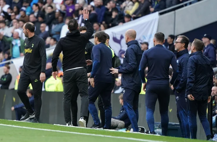 Tottenham De Zerbi: Pelatih Tolak Negatif, Perintahkan Tim 'Mati di Lapangan' di Ambang Degradasi
