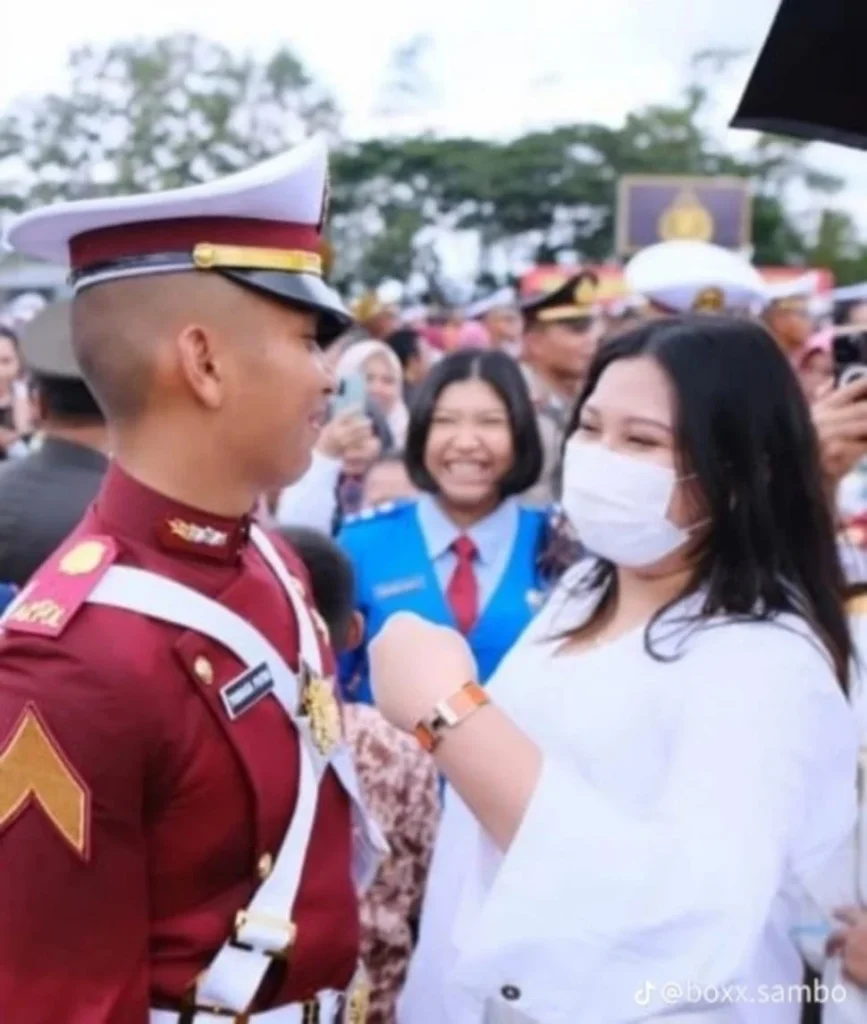 Trisha Eungelica Dokter: Upacara Sumpah Hanya Dihadiri Nenek dan Adik, Ferdy Sambo Masih Jadi Perbincangan Trisha Eungelica Dokter: Upacara Sumpah Hanya Dihadiri Nenek dan Adik, Ferdy Sambo Masih Jadi Perbincangan