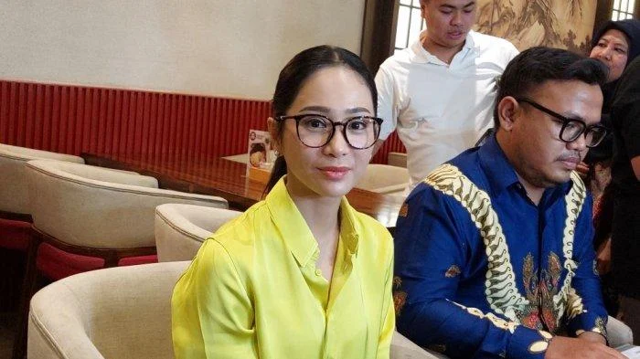 Bunga Zainal Ungkap Keributan dengan Suami Imbas Kasus Penipuan Investasi