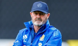 Chockbeskedet efter VM-fiaskot: Steve Clarke lämnar Skottland trots nytt jättekontrakt