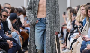 Dior Men Summer 2027: Refleksi Bola Disko Kala Pesta Usai Renungan Kenangan