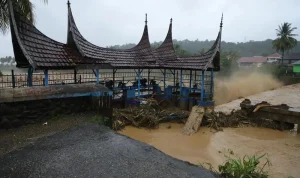 Dunia dalam Kepungan Cuaca Ekstrem: Gelombang Tinggi Sumatra hingga Suhu 42 Derajat di Prancis
