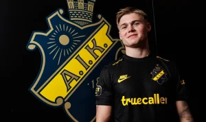 Erik Flataker på väg att lämna AIK - Klubben förhandlar med Go Ahead Eagles