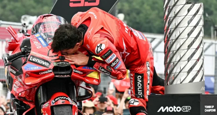 Gebrakan Hongaria 2026: Panggung Juara PSG, Lintasan MotoGP, dan Tantangan Masa Depan AI