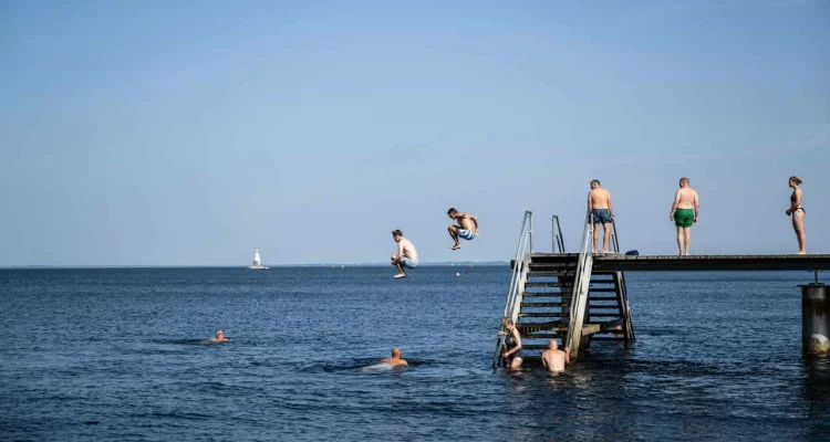 Historisk hetta lamslår Sverige: Skånska rekordet krossat när Målilla darrar i värmen