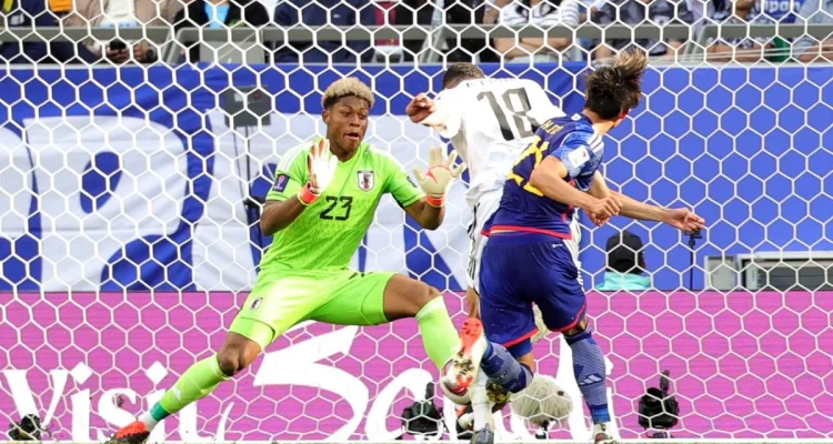 Japan Goalkeeper Tampil Menyala di Piala Dunia