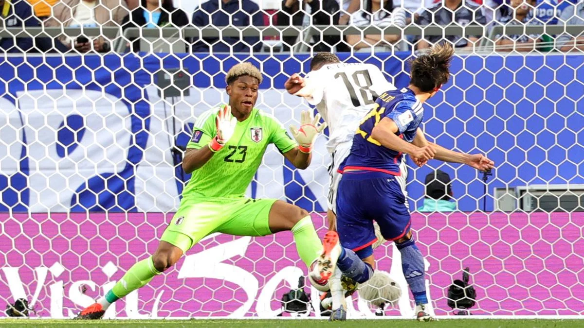 Japan Goalkeeper Tampil Menyala di Piala Dunia