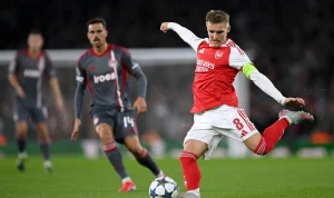Martin Ødegaard Terlibat Insiden dengan Polisi Saat Parade Kemenangan Arsenal