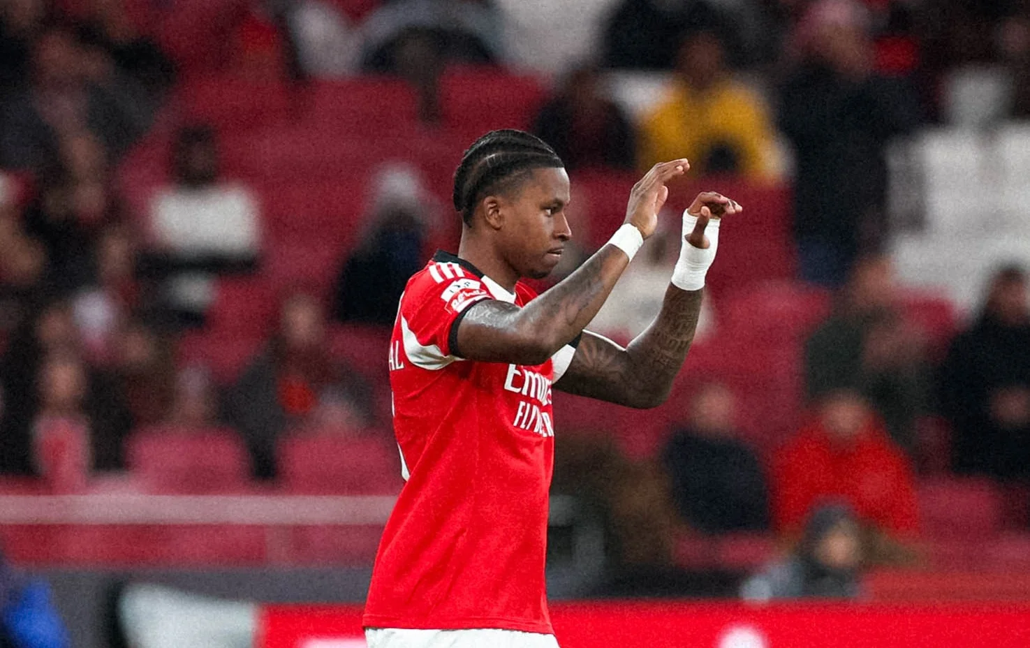 Misteri Ruang Ganti Benfica Terungkap: Sidny Lopes Cabral Bicara Jujur Usai Tahan Imbang Uruguay