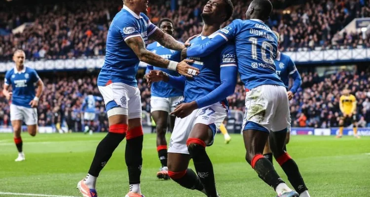 Rangers Siapkan Strategi Baru dengan Derek McInnes di Ibrox!